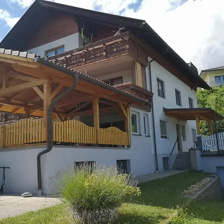 Haus Im Gruenen Apartment Villach Exterior photo